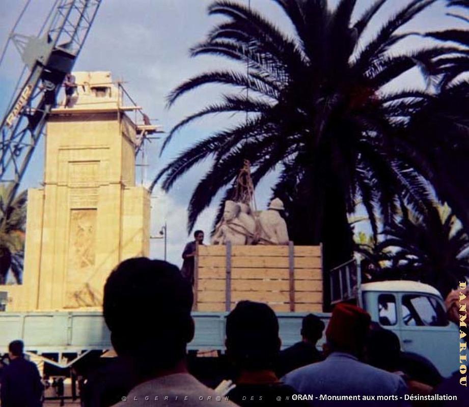 FM ac- 06- Monument aux morts desinstallation.jpg